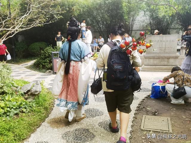 苏州的荷花市集