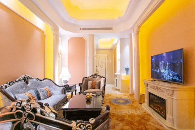 汉爵酒店，您旅途中温暖的家