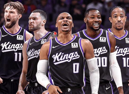 从4700万顶薪，到300万底薪！NBA退步最快球星，你确实该退役了