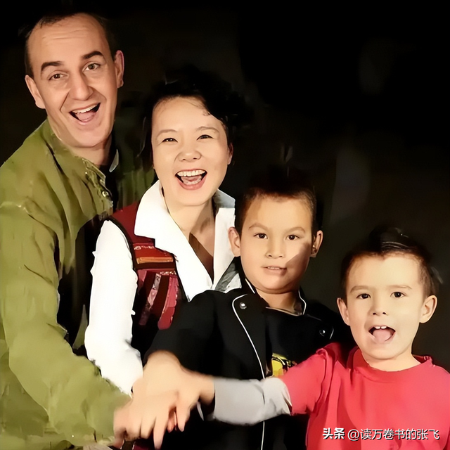 龚琳娜自述离婚内幕：“我们搂着睡了20年，直到他说交了女朋友”