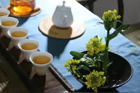 人生五十五岁以后，要狠下心来对自己好，远离是非热闹，拒绝内耗图片