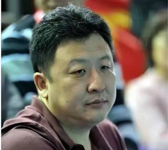 连娶3位徒弟	，将奥运冠军变主妇，毁掉队员前途的他能有多离谱