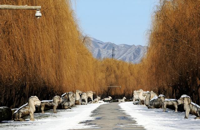 明十三陵：王朝长眠之地，时空穿越全攻略