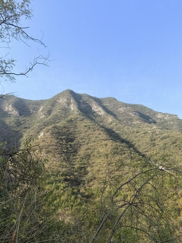 七律·登门头沟天门山