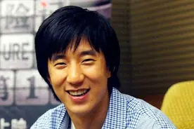 42岁“龙太子”房祖名，吸毒出狱后想复出洗白？网友：绝不原谅！图片