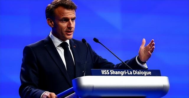 马克龙宣布将访华，先来北京后去成都，一待就是3天，信号不寻常