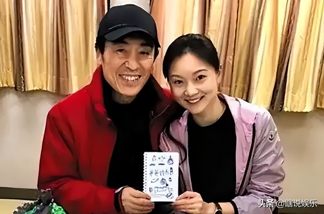 25年恩爱抵不过残酷现实，74岁张艺谋年老色衰，43岁陈婷花样年华