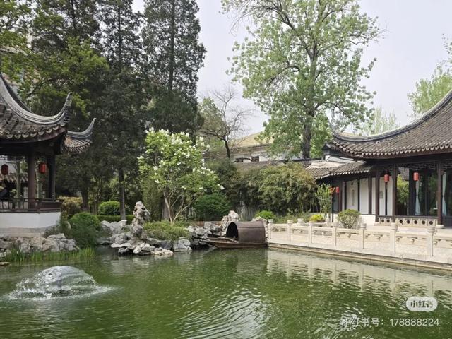 来京20多年，终于走进了一直不敢进的友谊宾馆......