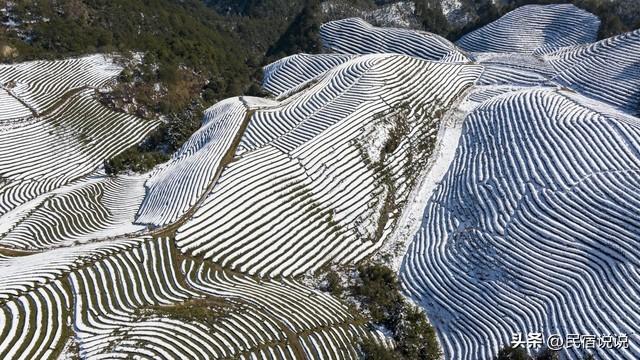 桂林龙胜限量版冰雪大世界藏在10万亩梯田里。