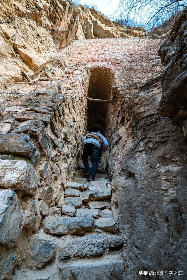 北京深山藏奇观 门头沟悬空寺秘境探幽