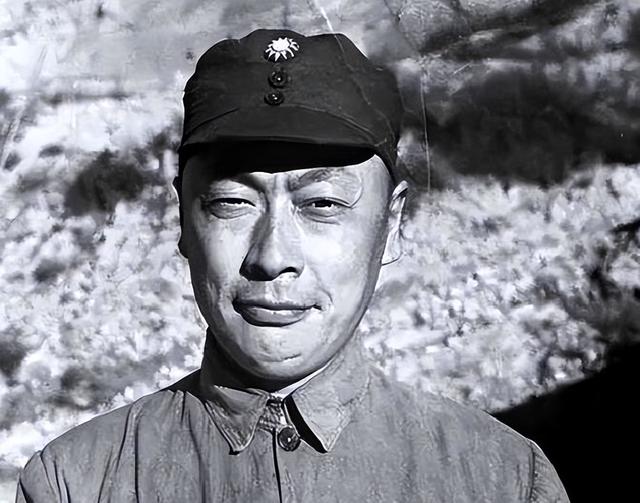 毛主席追悼会上，长女李敏罕见发火质问：我哥哥毛岸成人呢？