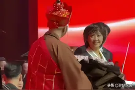 没想到38年后，72岁朱琳与唐僧再次相聚，我却被朱琳惊艳了！图片