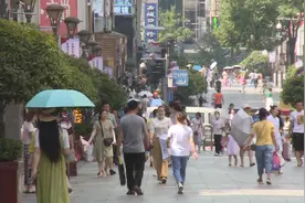 十堰城区“考后经济”渐热，消费需理性图片