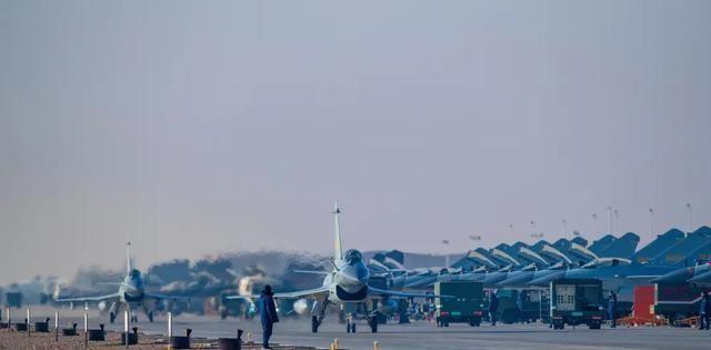 一旦开战，中国3000架飞机根本上不了场？俄专家讲出了真相