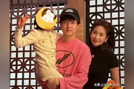 颖儿一家去澳门庆生，付辛博蹲着为岳父岳母拍照，7岁女儿太瘦了图片