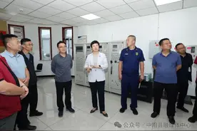 孙燕飞带队督导“两节”期间食品安全和特种设备安全图片