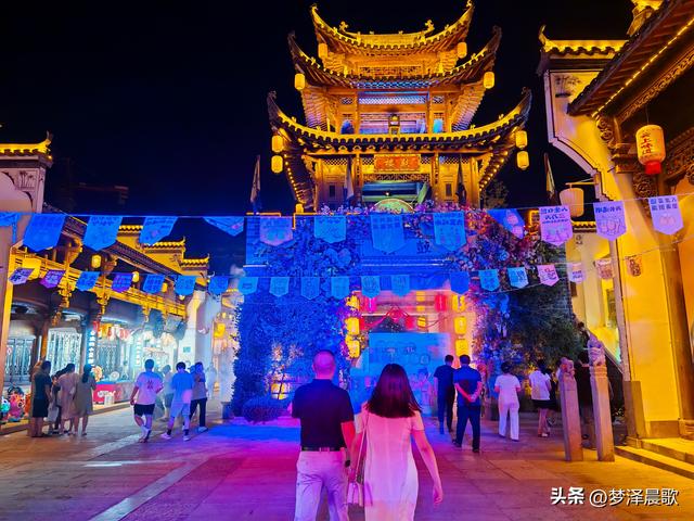 千灯摇橹处 夜宴三千年 ——央视直播里的祥云湾时空折叠夜