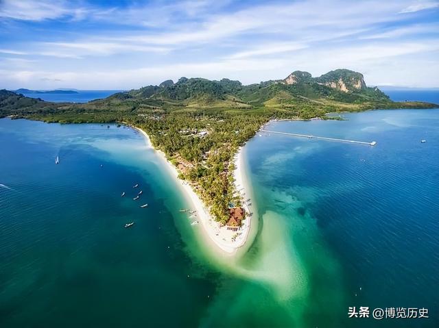 印尼总统看完阅兵，决定将他们拖了30年，价值5800亿的项目给中国
