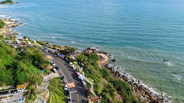 万宁“双节”成绩单：揽金3.8亿元，接待游客57.47万人次