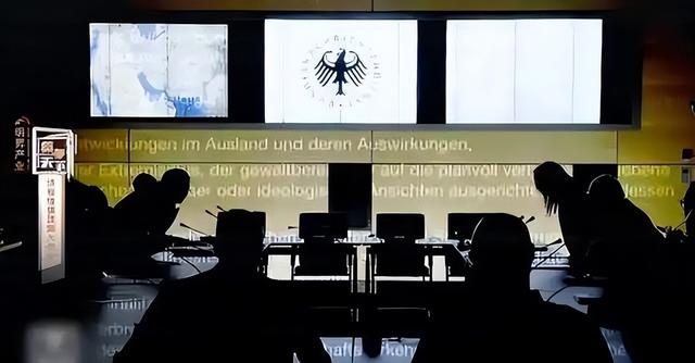 俄方没想到：冻结俄几千亿的西方，连中方船只都不敢上，乖乖放行