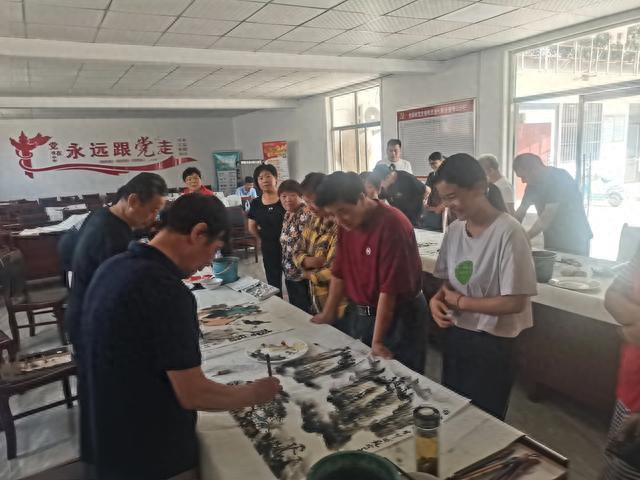 书画名家捐赠墨宝 助力乡村文化建设