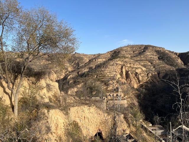 山西全境自驾游第一天:汾酒风景区、李家山村