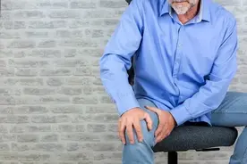 天气一冷，膝盖就隐隐作痛？对付“老寒腿”，这几招很管用！图片