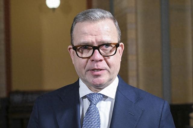 北京机场停不下！7国首脑排队访华，特朗普玩脱	，铁杆小弟全反水