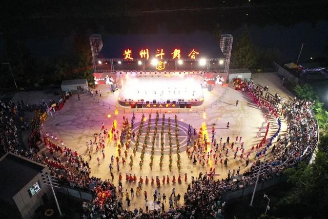余庆县：以文化流量撬动夜经济消费增量