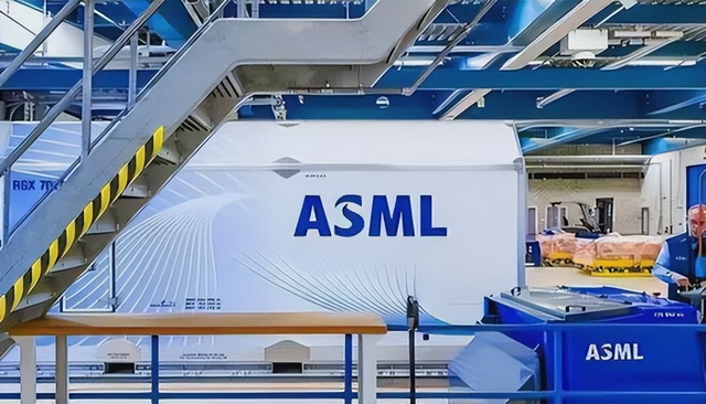 都反水了！ASML、荷兰光刻机供应商相继宣布，外媒：事情闹大了