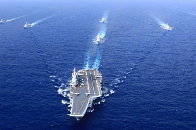 高市早苗吓坏了，日本向中国发出抗议后，辽宁舰北上直冲日本本土