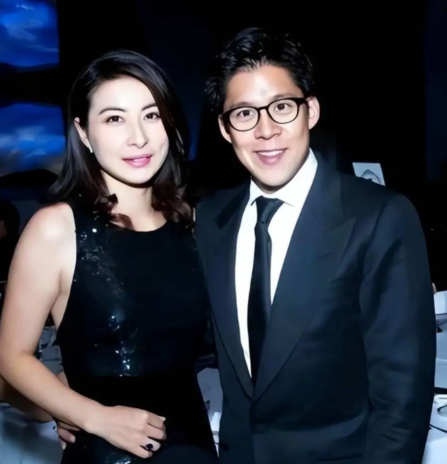 霍震霆也没想到	，被寄予厚望的儿媳郭晶晶，竟遭到一个这么大教训