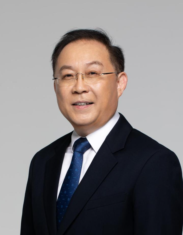 廉玉波博士毕业一年即当选院士