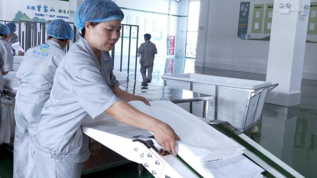 广元朝天区：破解民宿布草洗涤难题 赋能文旅发展