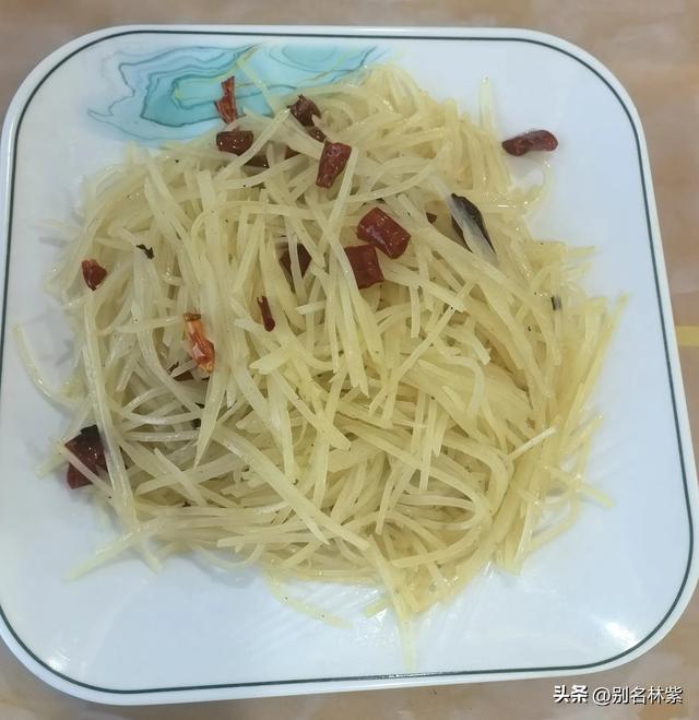新疆游最后一站～若羌博物馆看楼兰美女，游玩青海茫崖翡翠湖(10)
