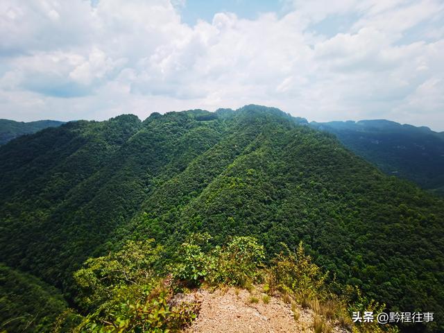 老人岩与磨刀岩：走过万仞崖壁之间不足一尺宽的险峻小道