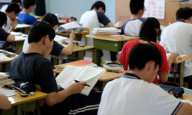 央媒怒了！公安部披露惊人内幕，银行运营商某些员工竟是诈骗帮凶