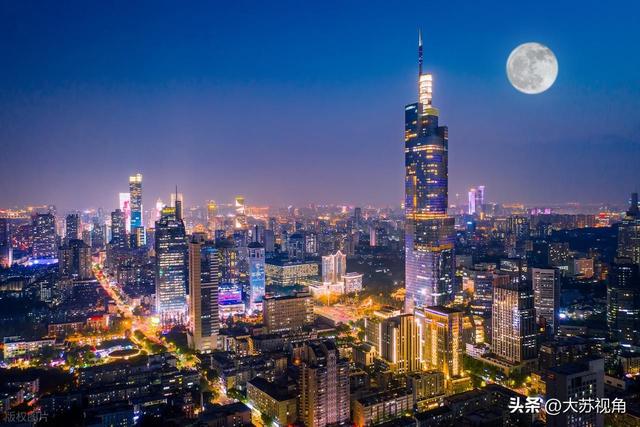 全国文旅消费第一！南京8天迎2009万人，酒店满房、商圈爆火