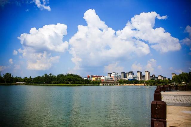 河南睢县：雨后初霁 秋景如画