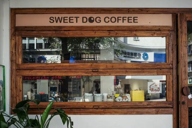 不走寻常路的国际化县城，关心一日三餐，更关心咖啡和汇率