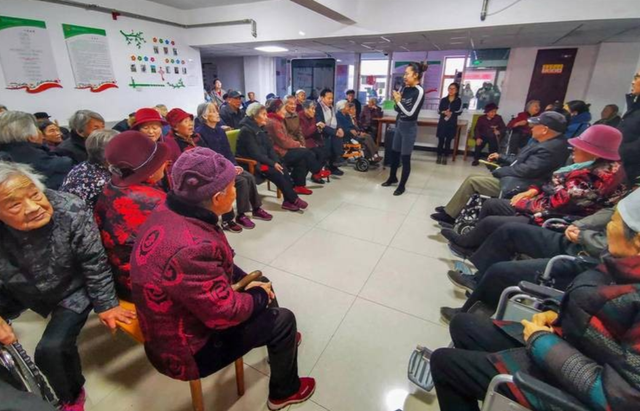 中国将迎来前所未有的死亡高峰，专家得出答案，主要3个因素导致