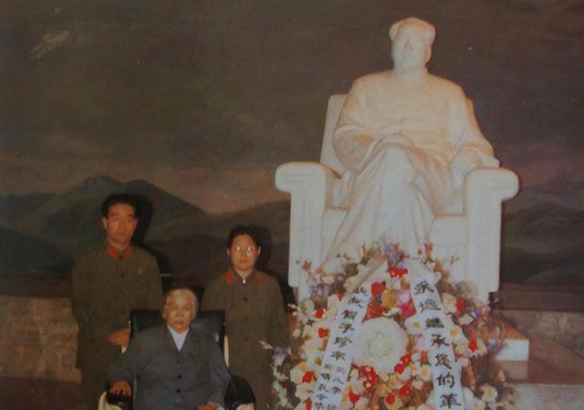 如果贺子珍没有负气出走苏联，凭她资历	，某方面说可能会改变历史