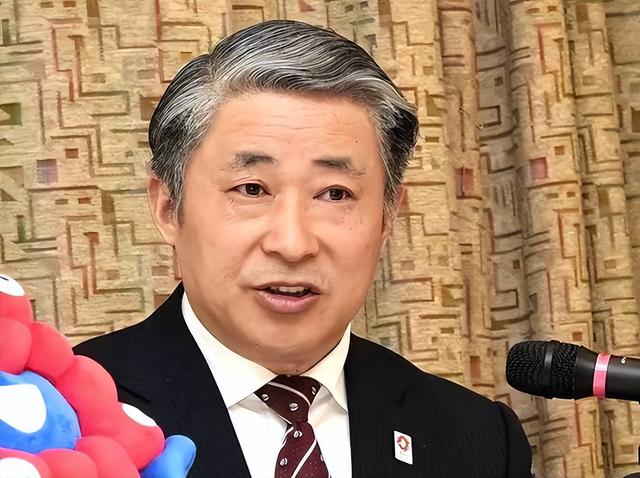 高市早苗通知全球，不撤回涉台言论，话音刚落，解放军攻击11亮相