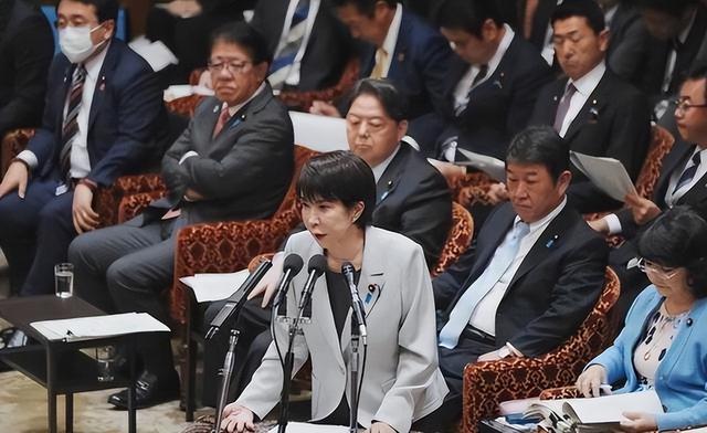 日本众议院正式解散！美财长当着全球的面，喊出高市最不想听的话