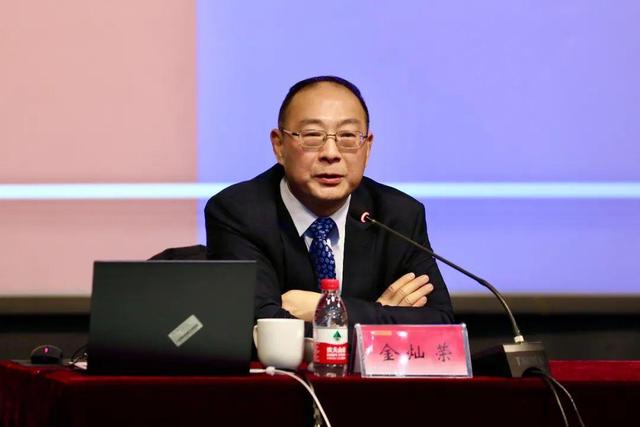 金灿荣：荷兰没有服软迹象，中国要打到完全胜利！