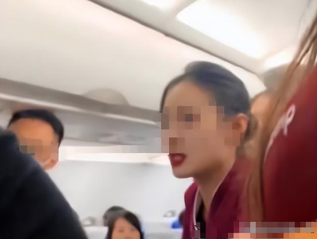 南航打人“熊家长”社死！父亲身份被扒，怪不得敢打人 不嚣张了？