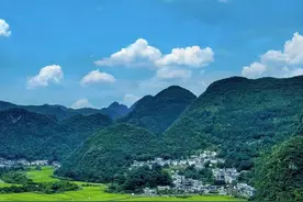 天下山峰何其多，唯有此处峰成林，来一趟万峰林，不输桂林山水图片