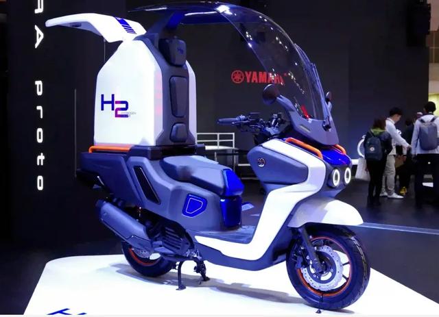 电动车或将淘汰？替代品出现！不充电、不加油	，续航轻松100km！