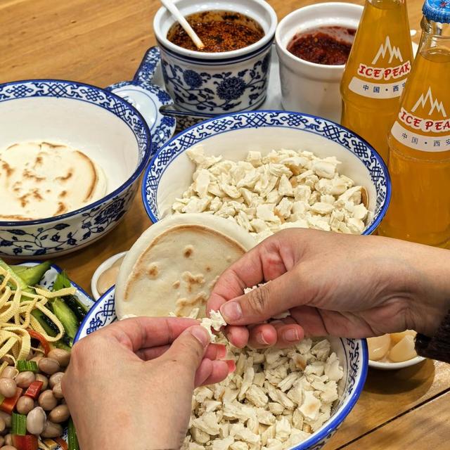 舌尖上的中国：十大美食之都的饕餮之旅