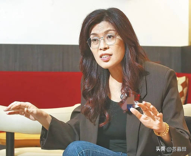 郑丽文又有大动作，当着日媒的面、直接说出心里话，绿营瞬间炸锅